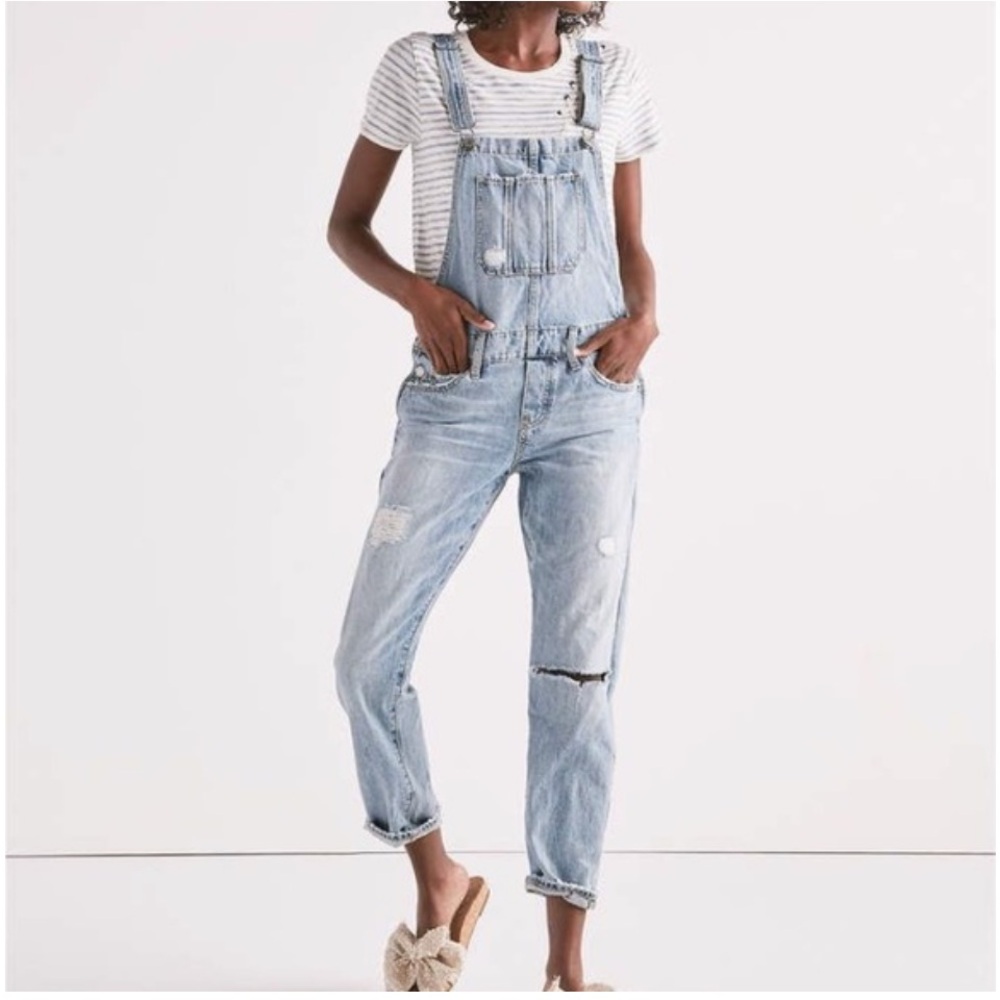 Lucky Brand Women's Light Wash Denim Distressed Overalls